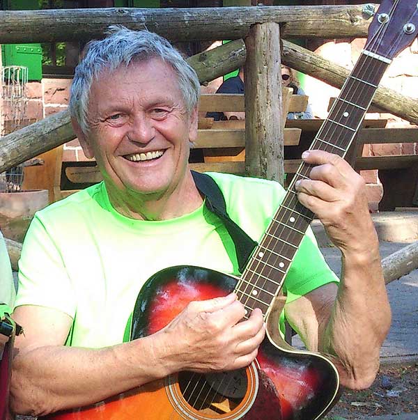 Heinz Illner, Hüttenmusiker und früherer Präsident der Vereinigung Pfälzer Kletterer