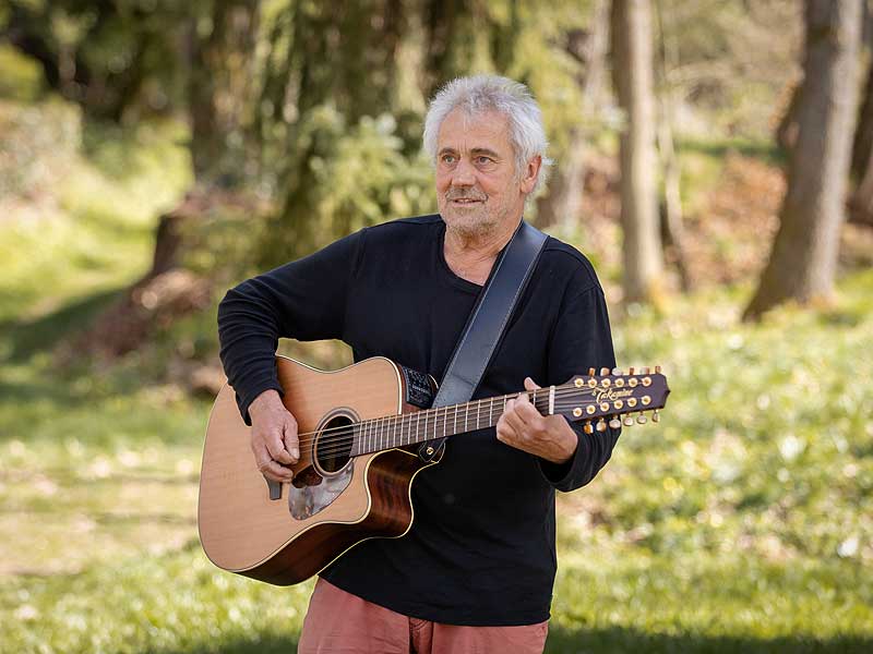 Ede Eber-Huber spielt in den Herbstferien auf der Hohen Loog. (Foto: Nuna Knab)
