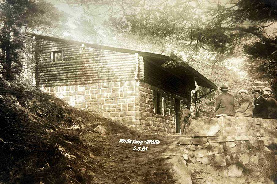 Die 1921 eingeweihte erste Hohe-Loog-Hütte. (Foto: Archiv PWV Hambach)