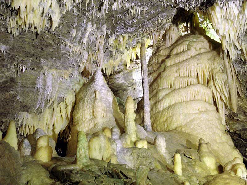 Tropfsteinhöhle in Eberstadt