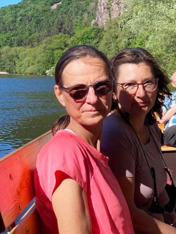 Anke Mertesdorf (links) und Maria Bedas-Rätsch